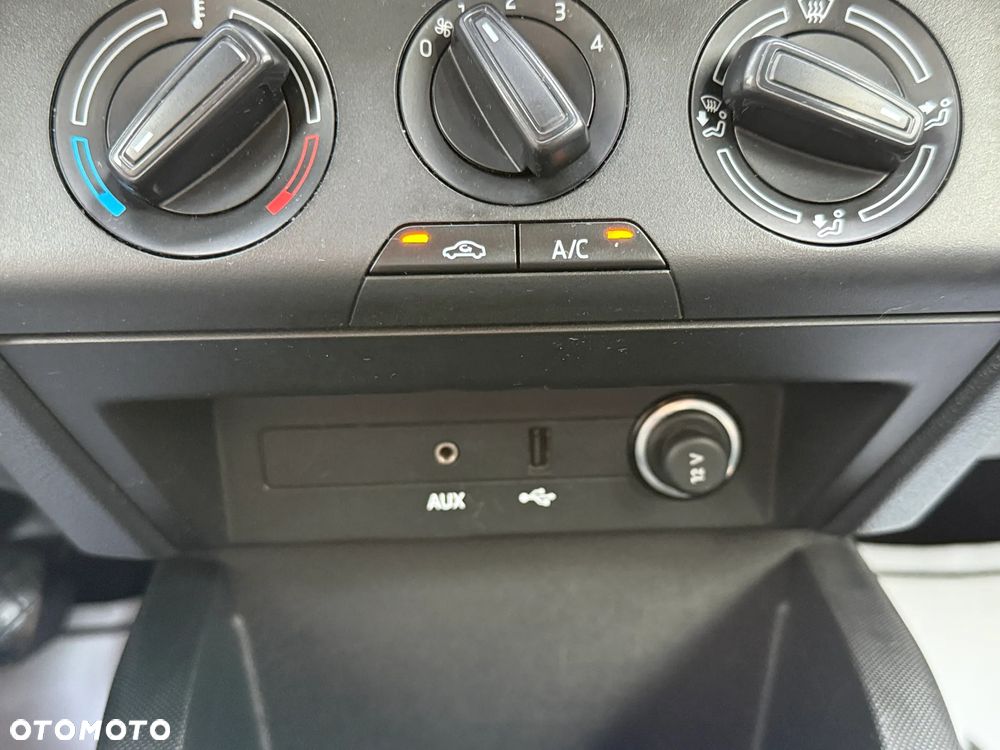 Skoda Fabia 1.0 Ambition - 12
