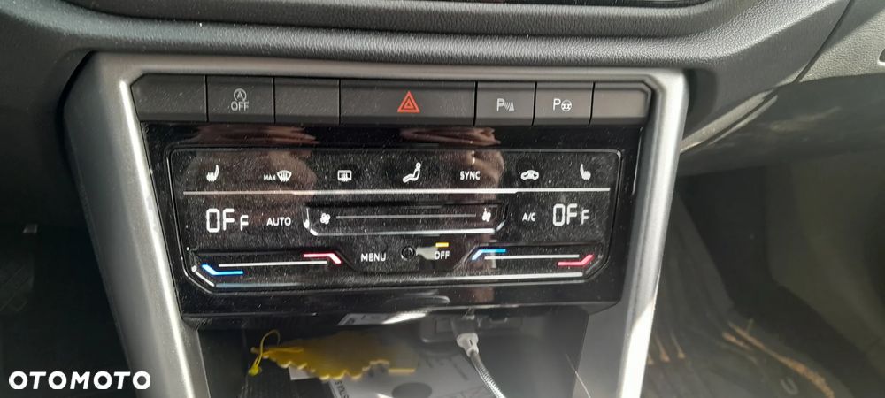 Volkswagen T-Roc 1.5 TSI Life Plus - 14