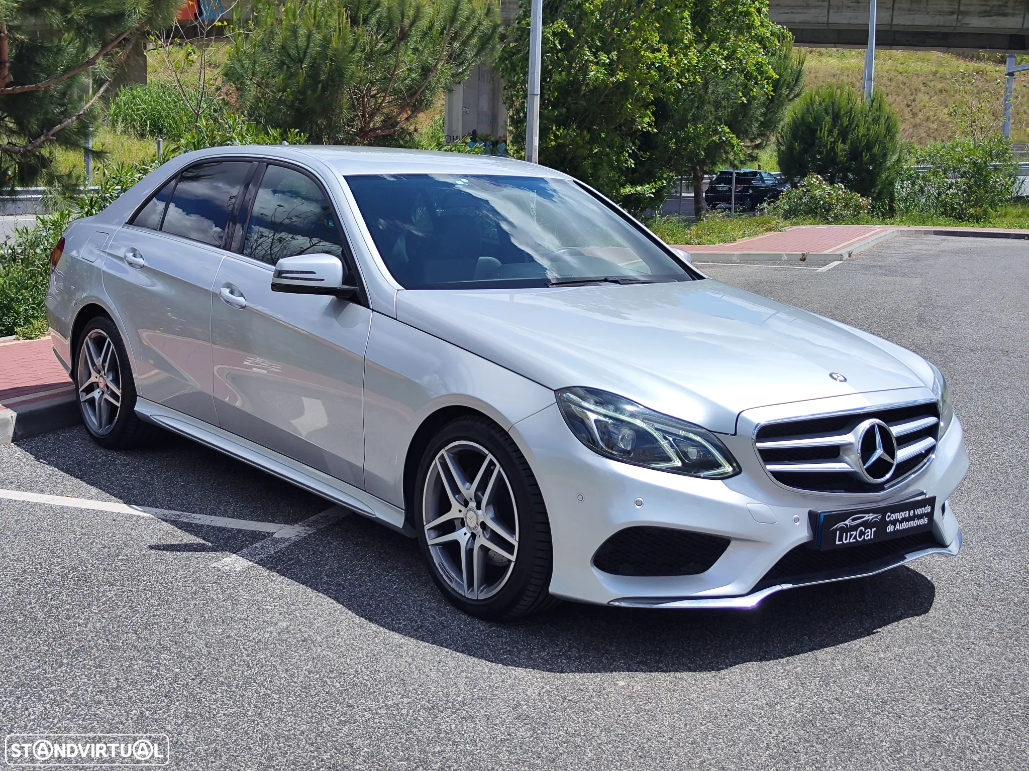 Mercedes-Benz E 300 Bluetec Hybrid Avantgarde - 4