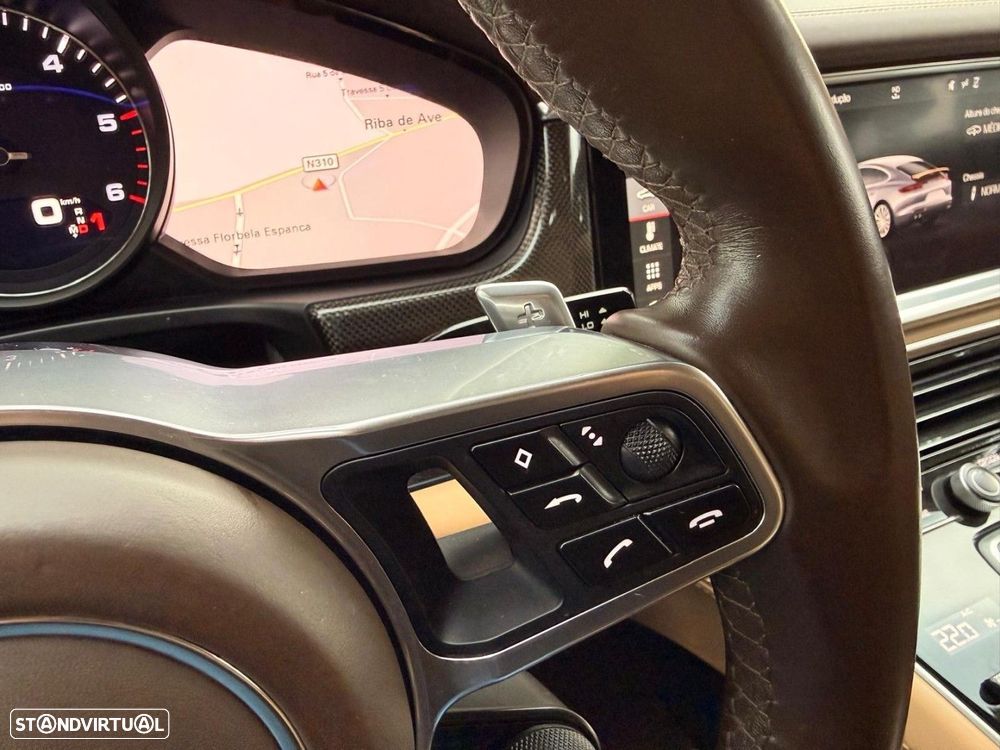 Porsche Panamera 4 S - 34