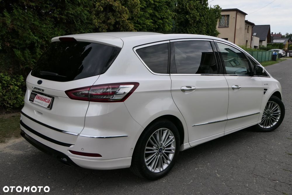 Ford S-Max - 9