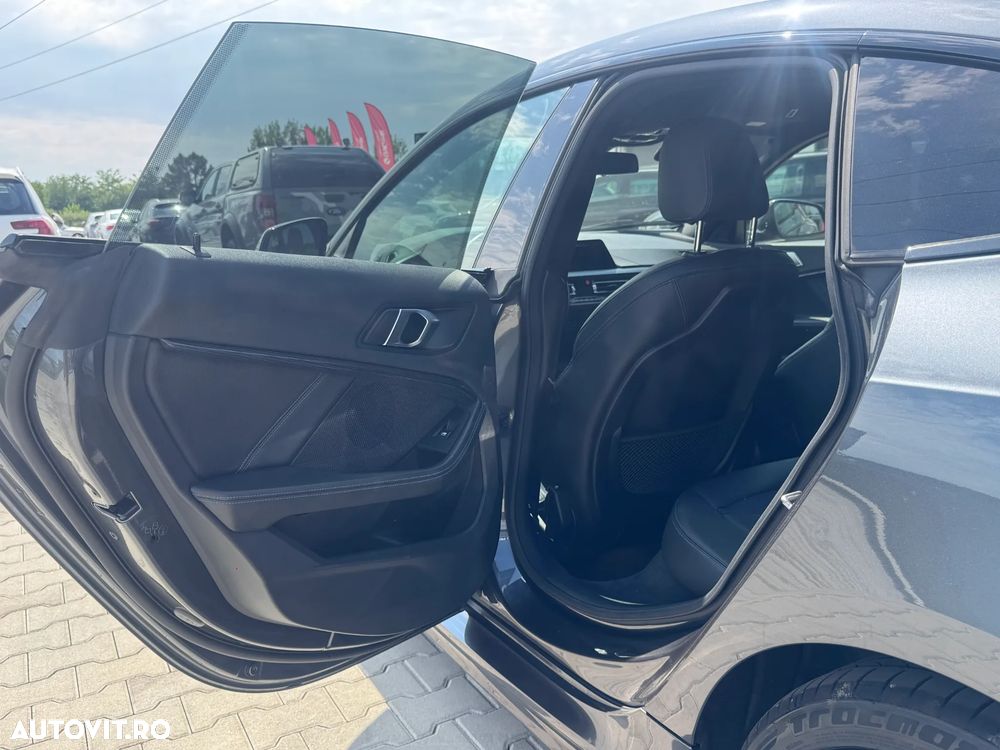 BMW Seria 2 218d Aut. M Sport - 12