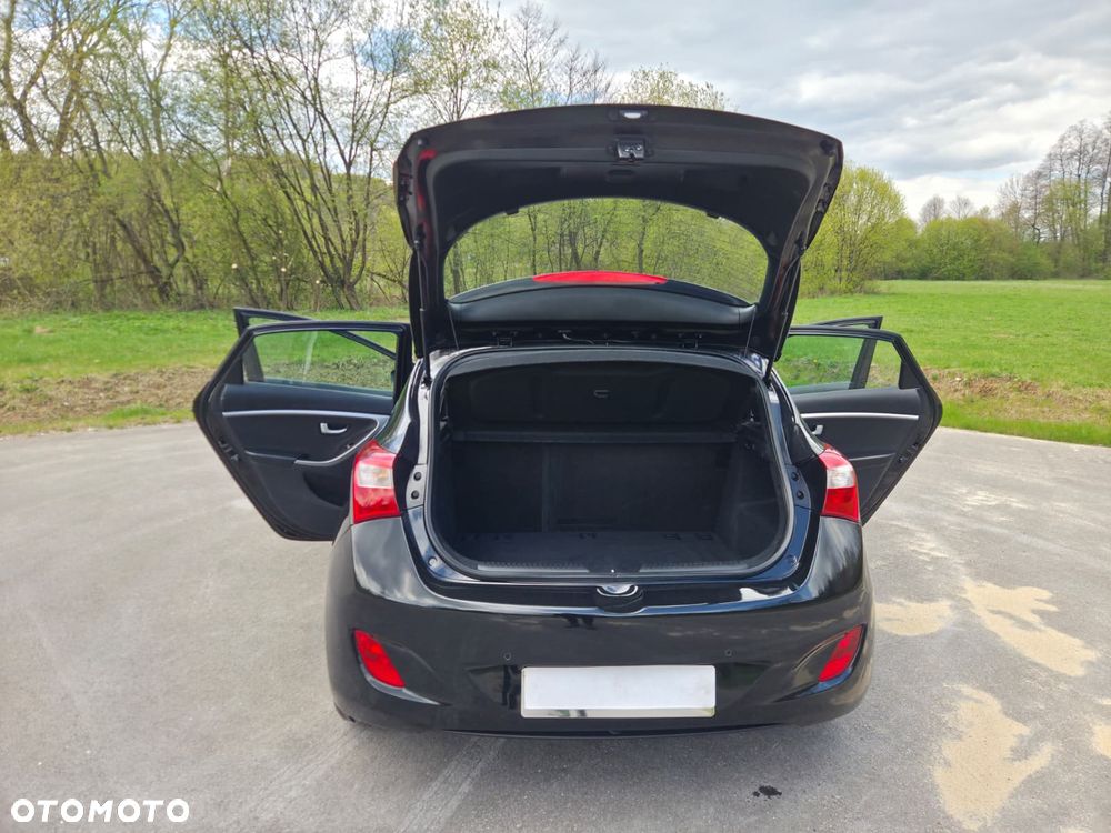 Hyundai i30 1.4 Base - 27