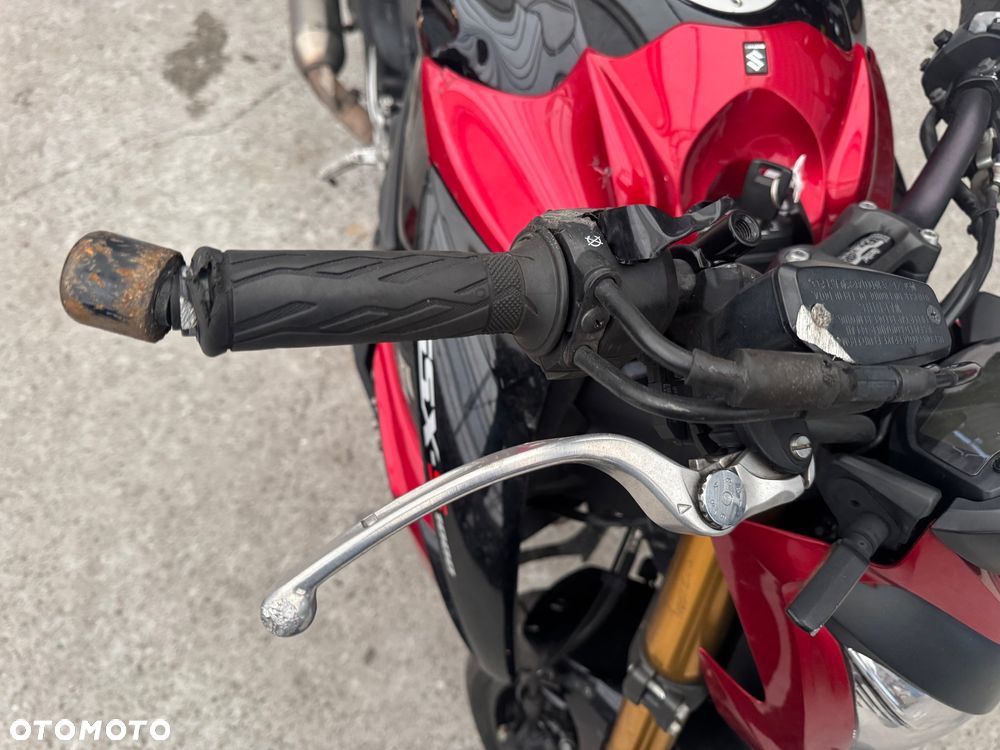 Suzuki GSX 1000 - 18