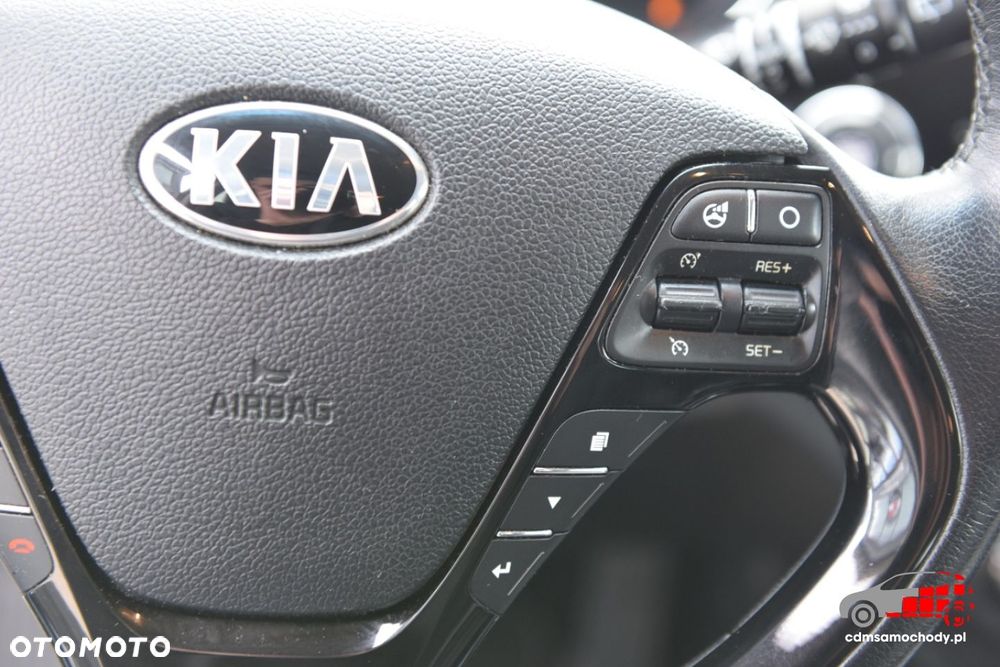 Kia Ceed - 34