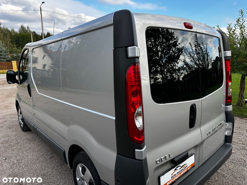 Opel Vivaro - 18