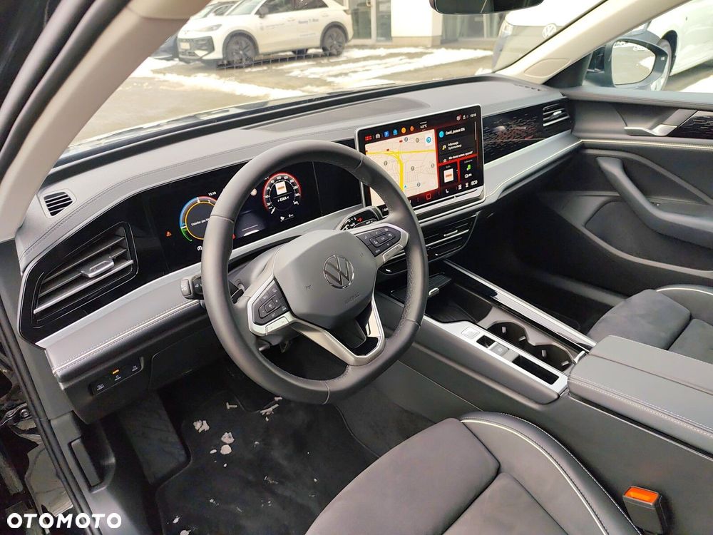 Volkswagen Passat - 10