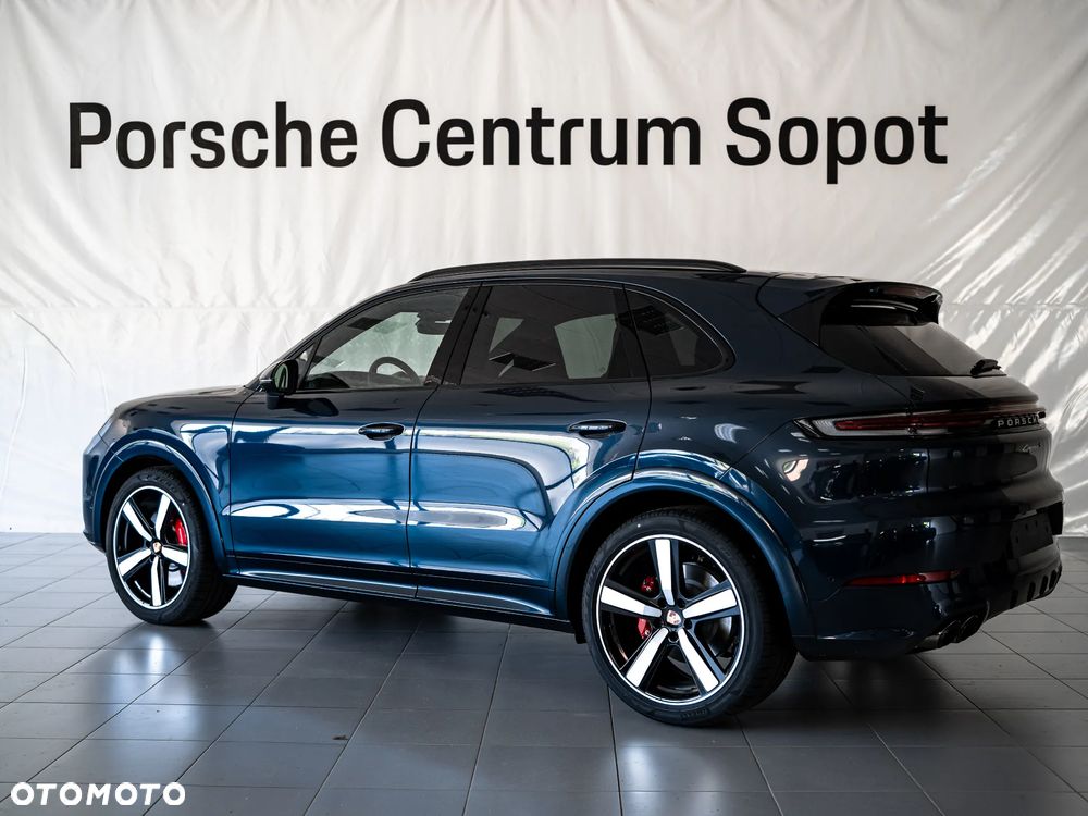 Porsche Cayenne - 4