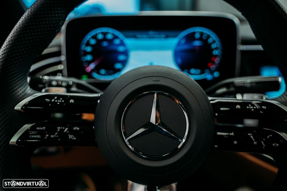 Mercedes-Benz E 300 de - 11