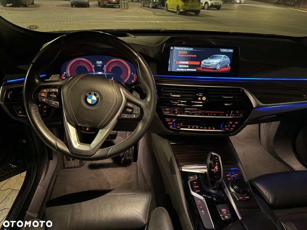 BMW 6GT 640i xDrive Sport Line - 13