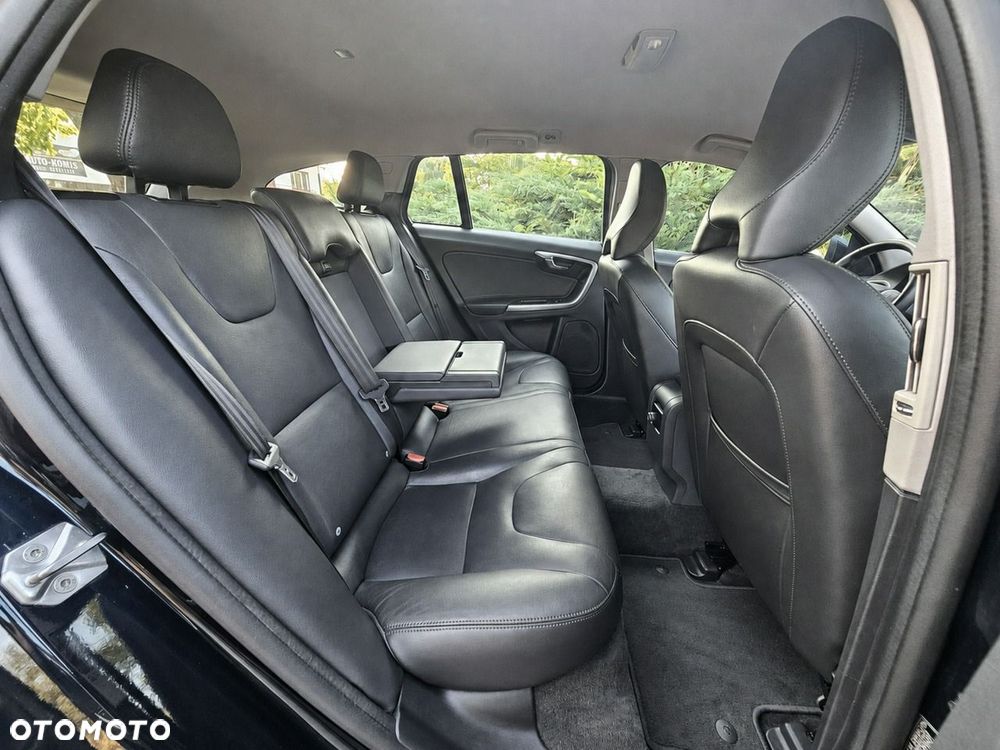 Volvo V60 D2 Geartronic Summum - 20