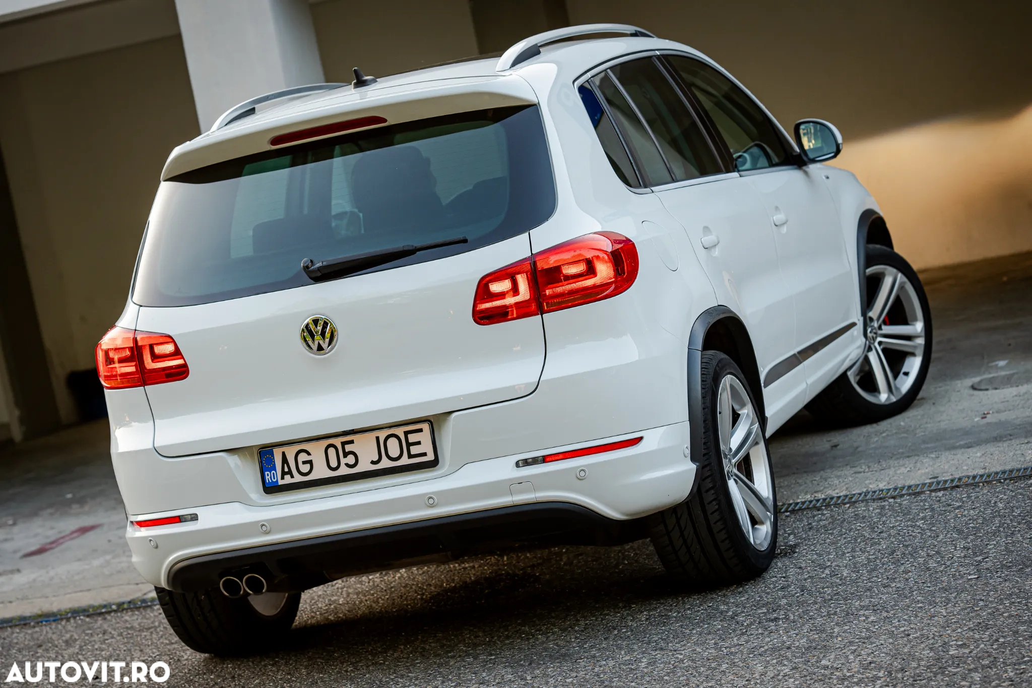 Volkswagen Tiguan 2.0 TDI DPF 4Motion BlueMotion Technology DSG Cup Sport & Style - 13