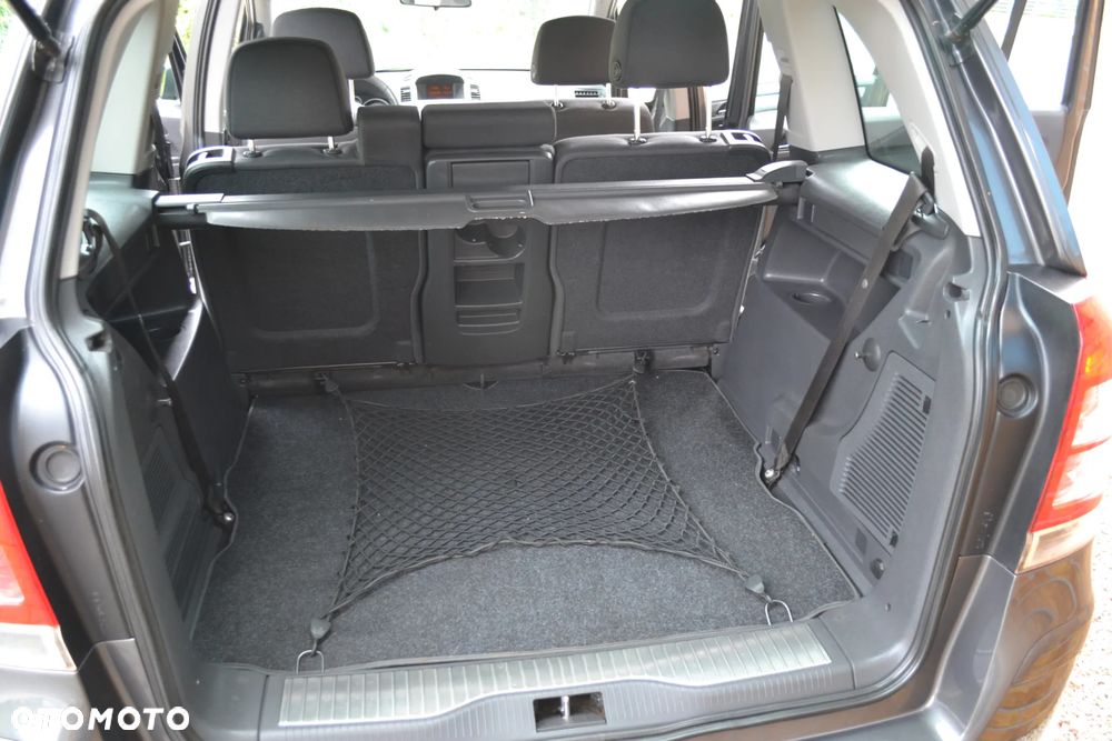 Opel Zafira 1.6 ecoFLEX Family - 24