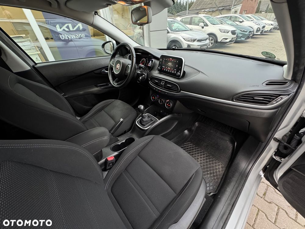 Fiat Tipo 1.4 T-Jet 16v Lounge EU6 - 14
