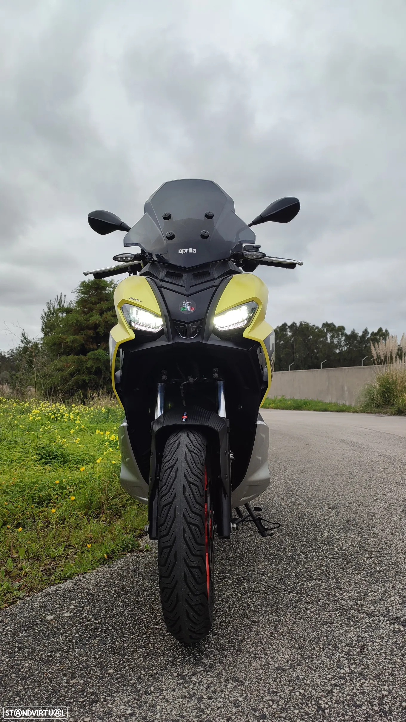 Aprilia SR SR GT - 4