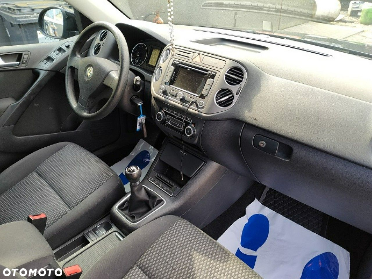 Volkswagen Tiguan - 12