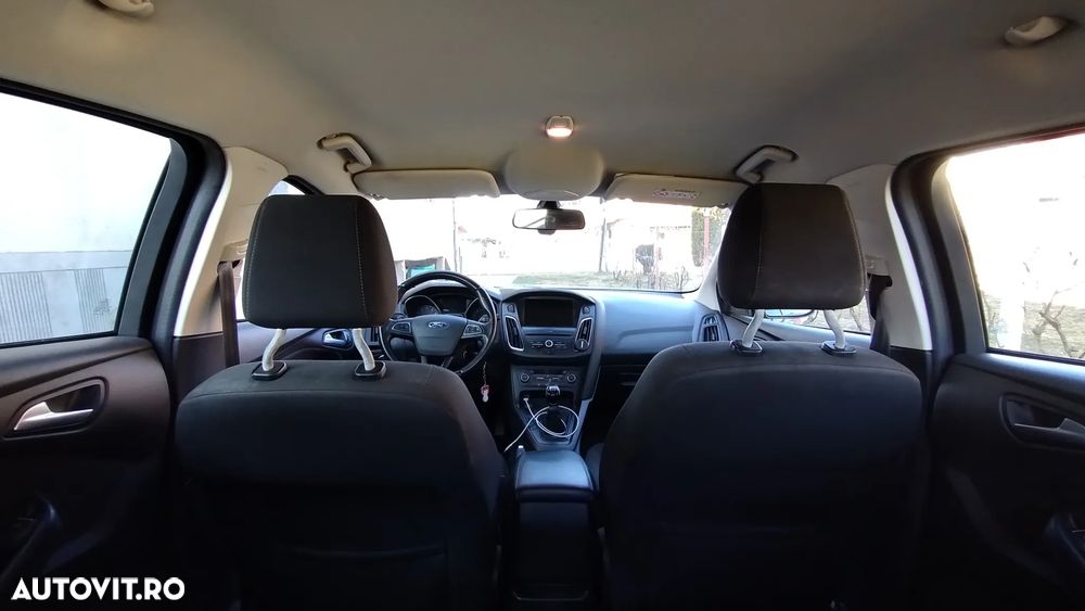 Ford Focus - 6