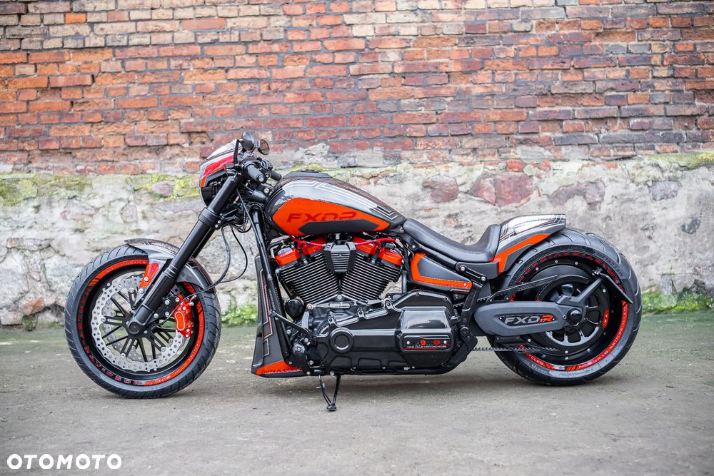 Harley-Davidson Softail FXDR - 5