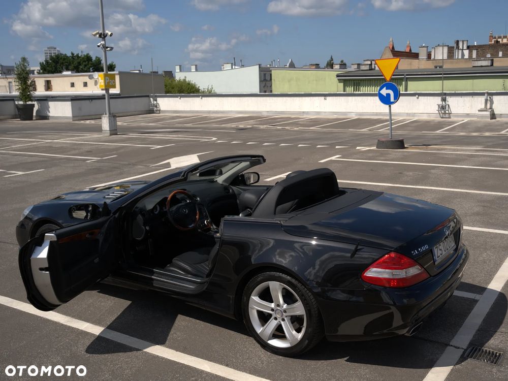 Mercedes-Benz SL - 10