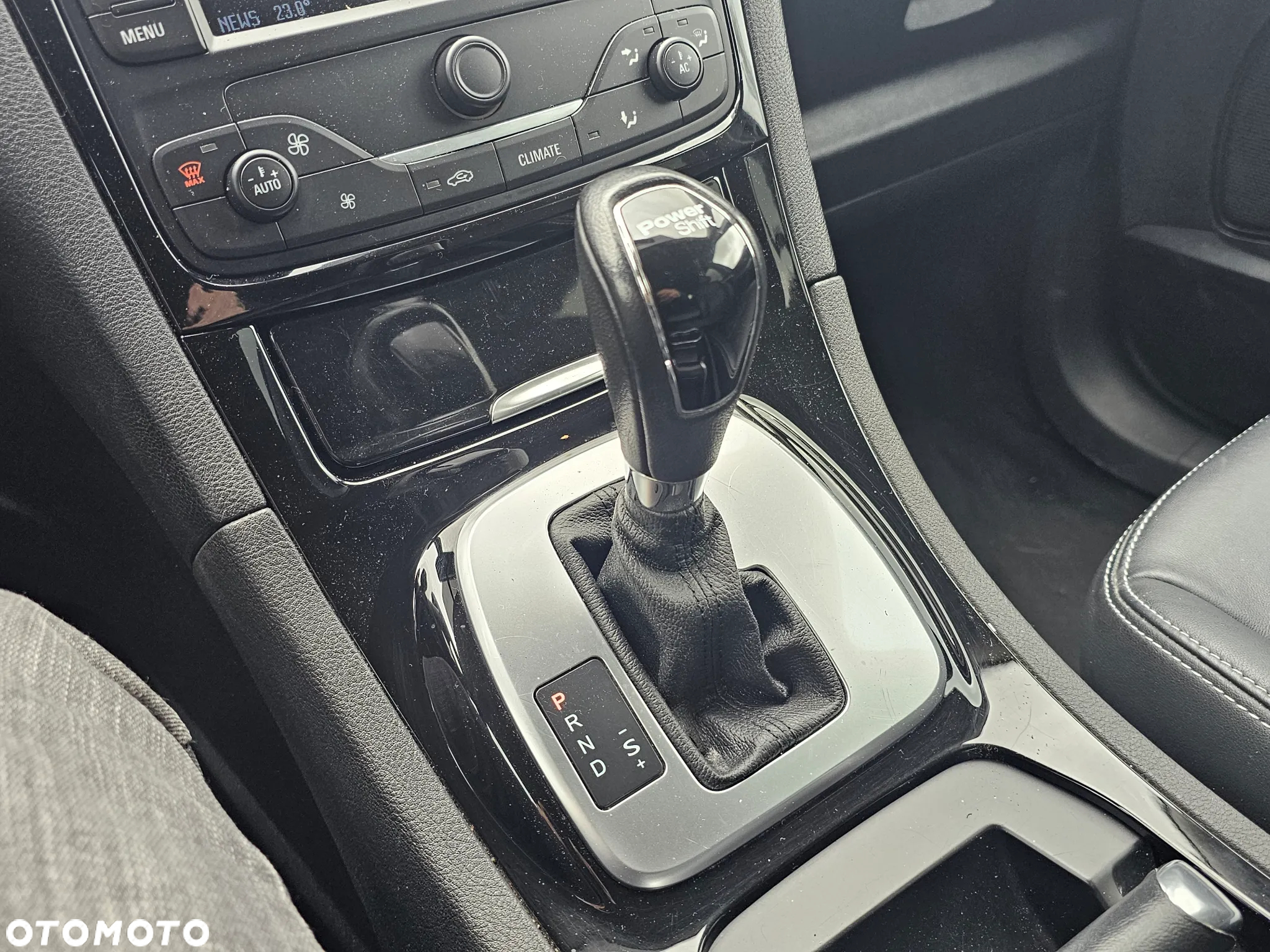 Ford S-Max 2.0 TDCi DPF Trend - 36