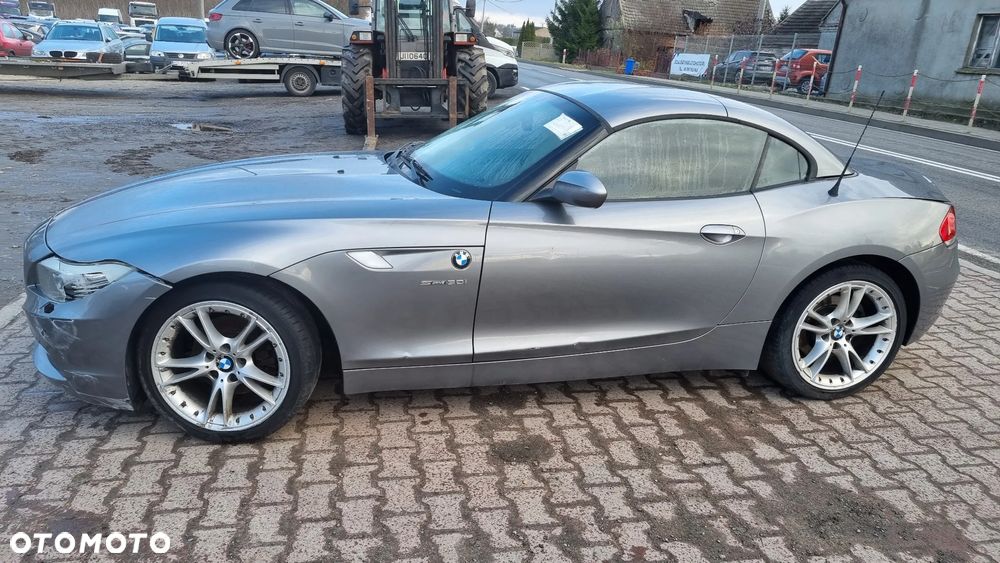 BMW Z4 sDrive30i - 16