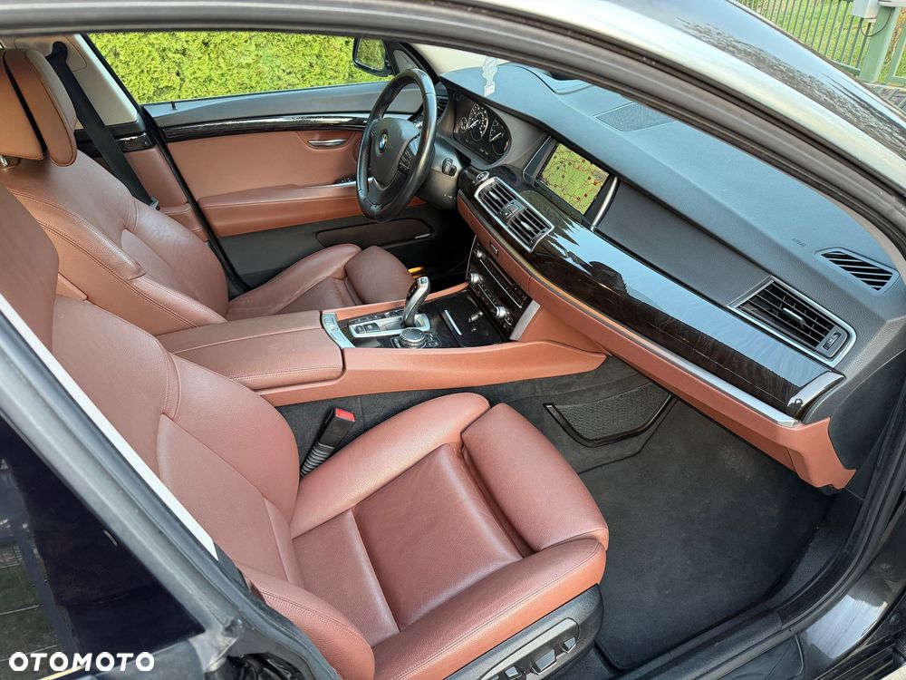 BMW 5GT 535i xDrive - 8