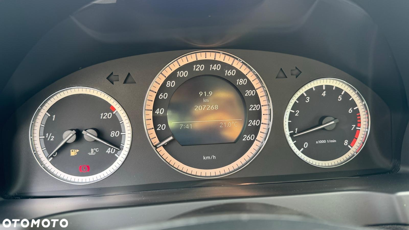 Mercedes-Benz Klasa C 180 T Kompressor BlueEFFICIENCY Avantgarde - 6