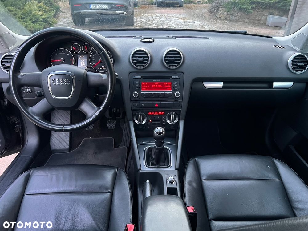 Audi A3 Sportback 1.6 TDI Ambiente - 9