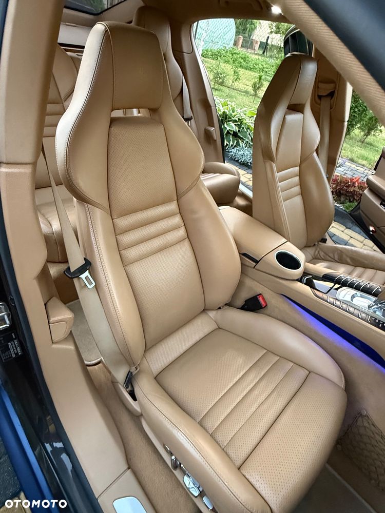 Porsche Panamera S PDK - 16