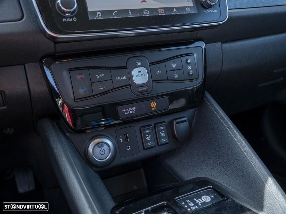 Nissan Leaf 40 kWh N-Connecta - 34