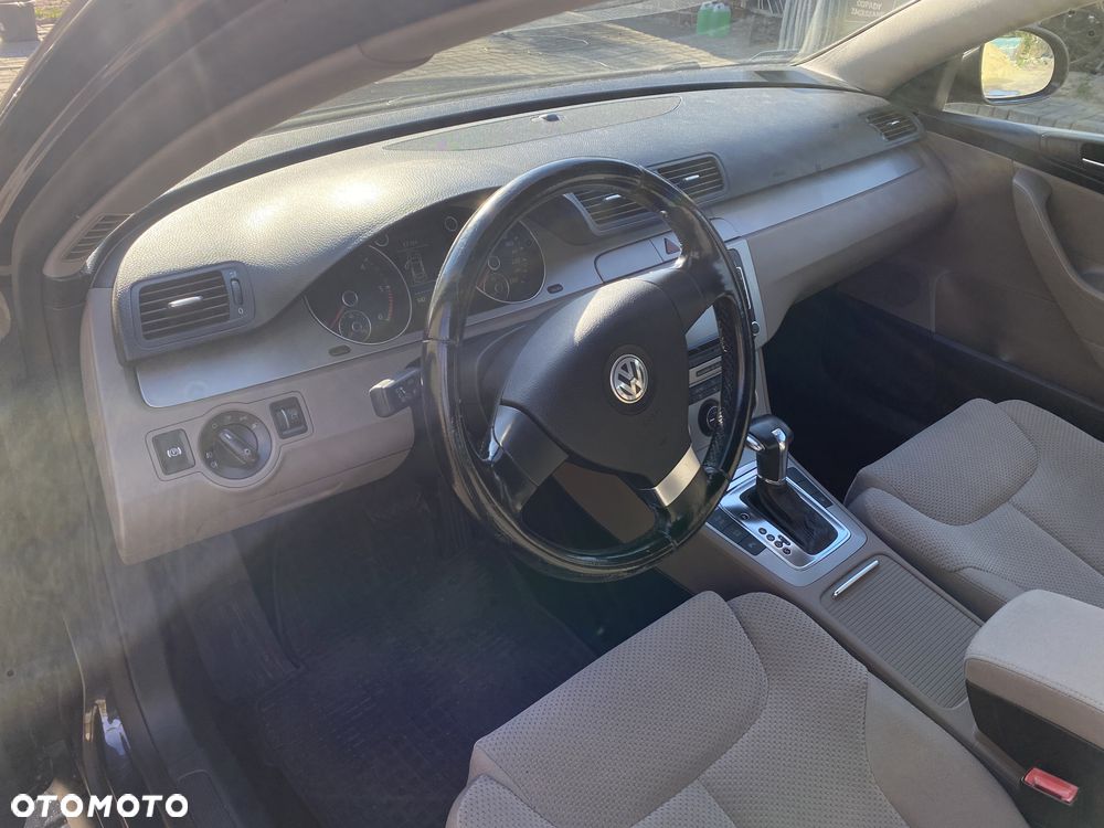 Volkswagen Passat 2.0 TDI Comfortline DSG - 7
