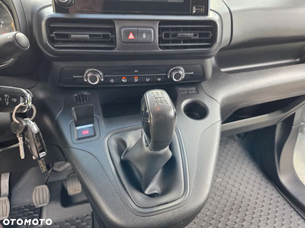 Citroën BERLINGO - 16