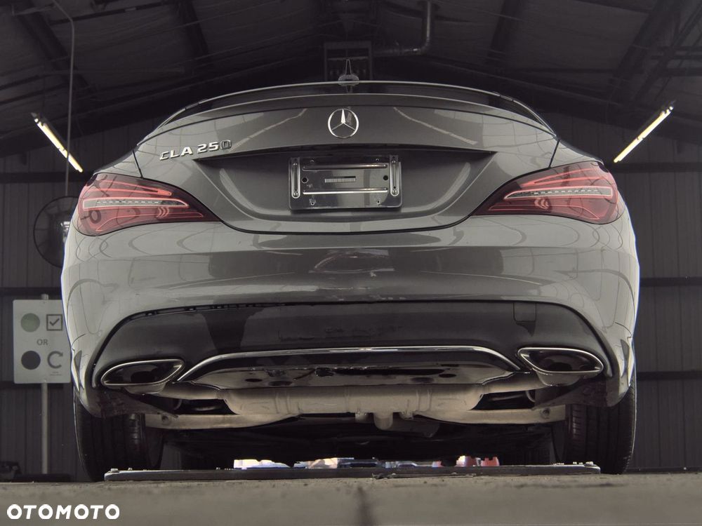 Mercedes-Benz CLA - 7