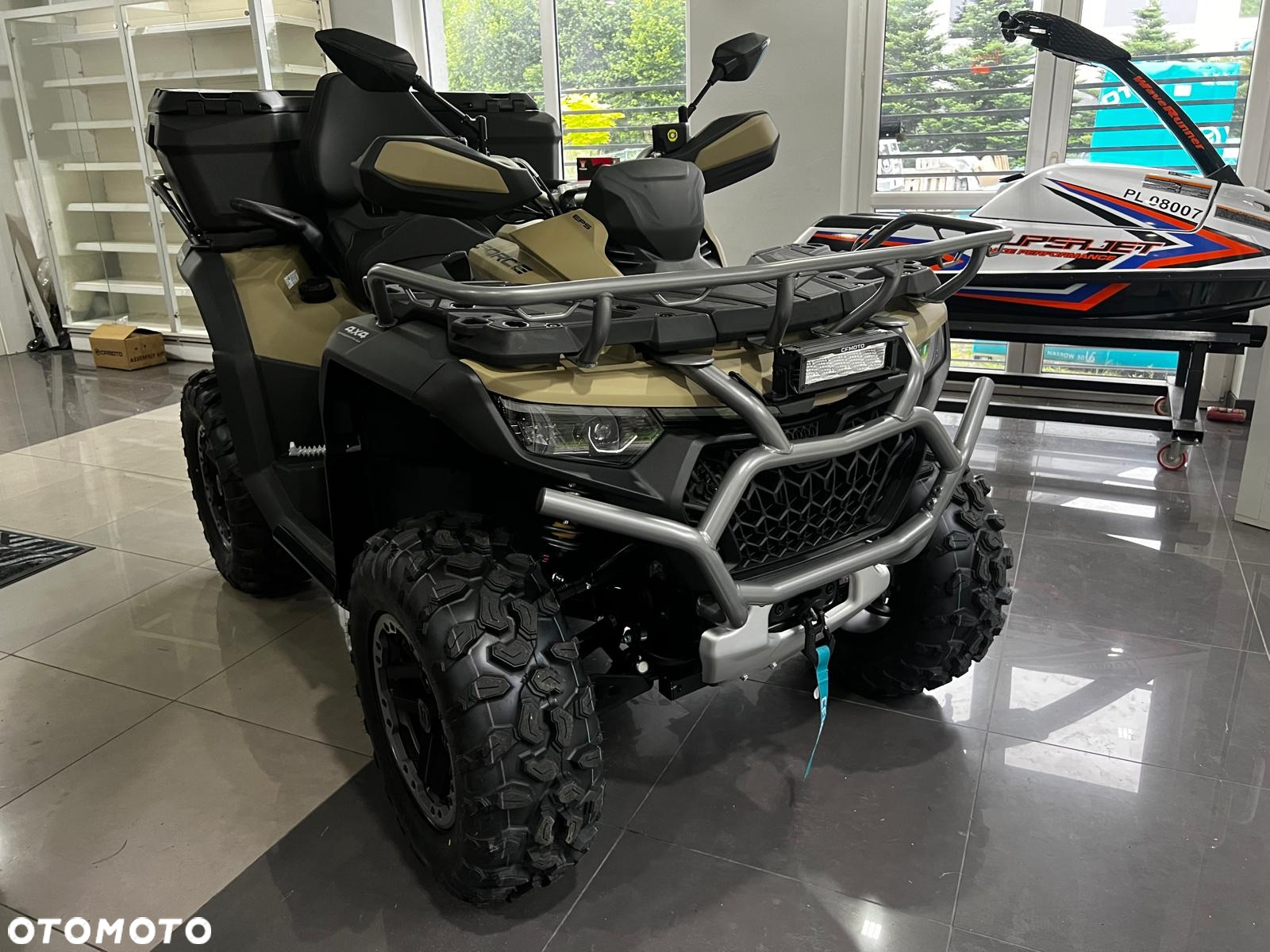 CFMoto CForce - 10