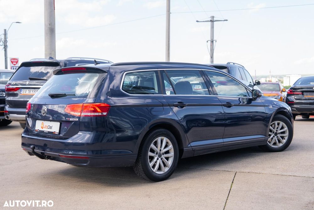 Volkswagen Passat 1.6 TDI SCR BlueMotion Trendline - 12
