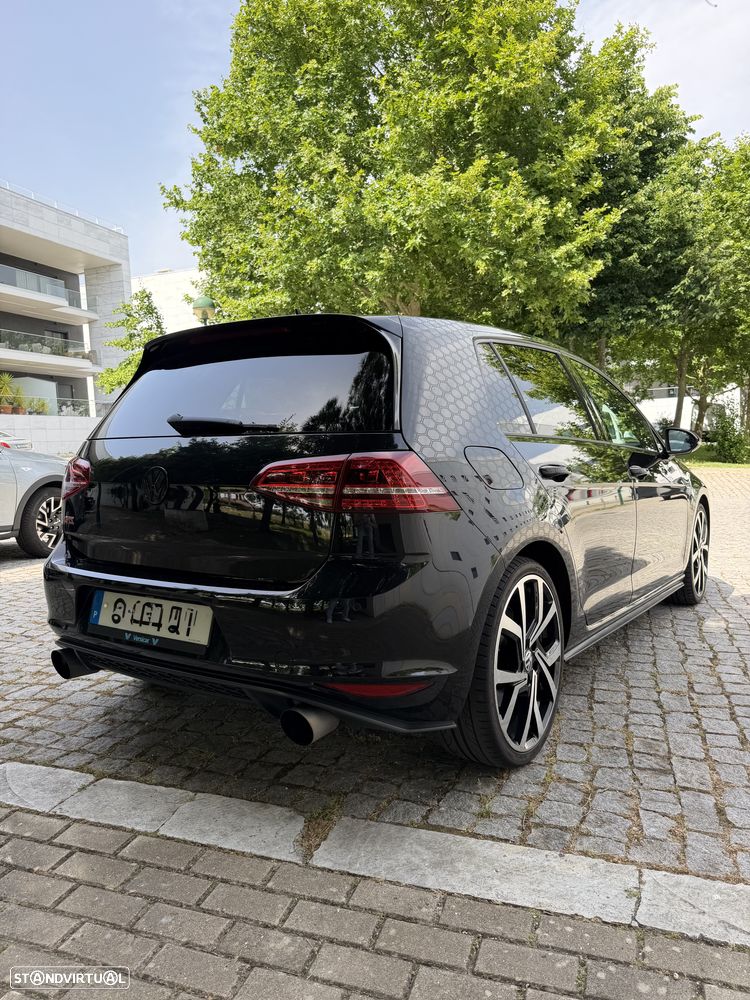 VW Golf GTI Performance BlueMotion - 4