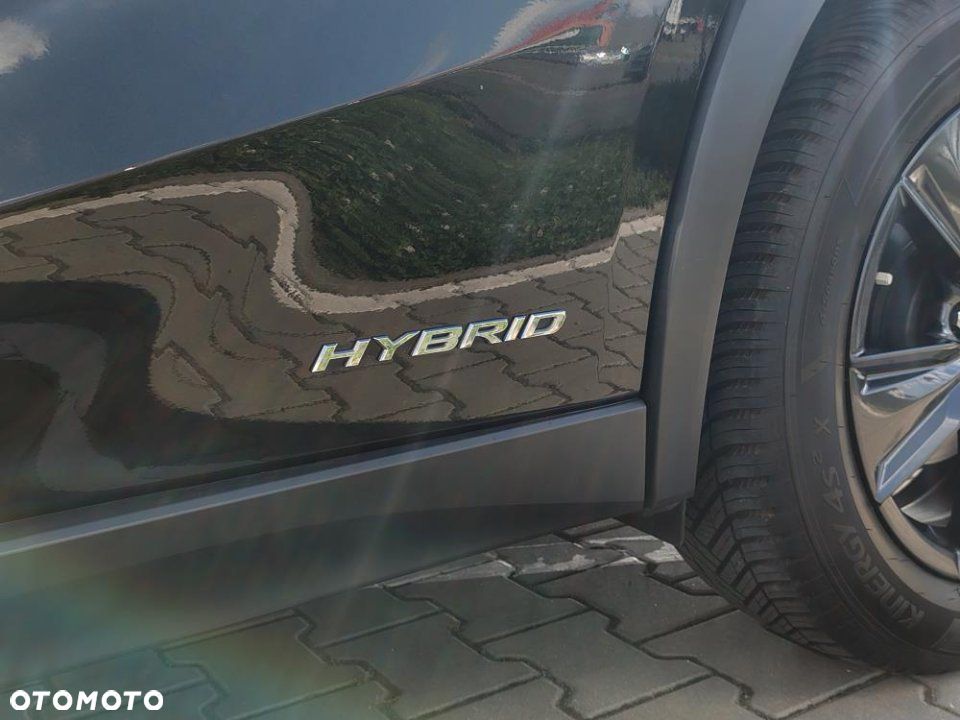 Lexus UX - 10