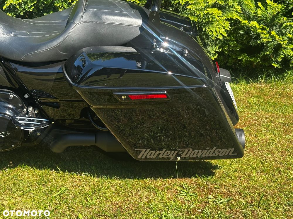 Harley-Davidson Touring Street Glide - 14