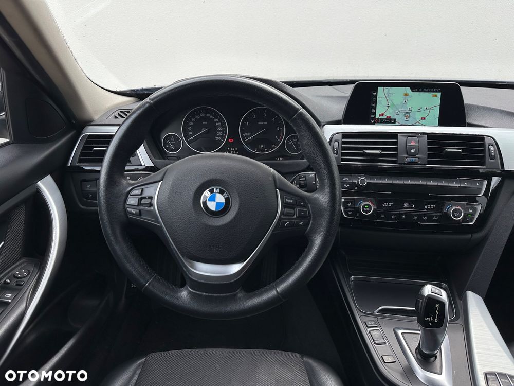 BMW Seria 3 320d Advantage sport - 22