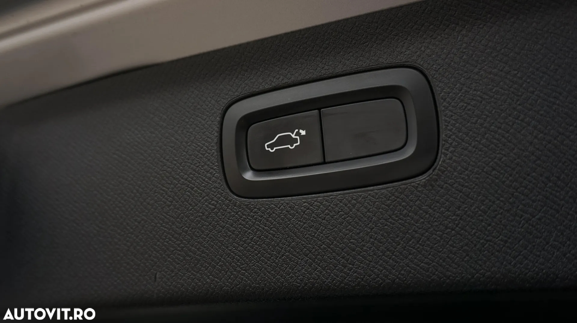 Volvo XC 90 D5 AWD Geartronic RDesign - 25