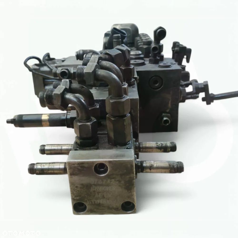 Rozdzielacz hydrauliczny 200033054068 Bucher MERLO TF 45.11 - 5