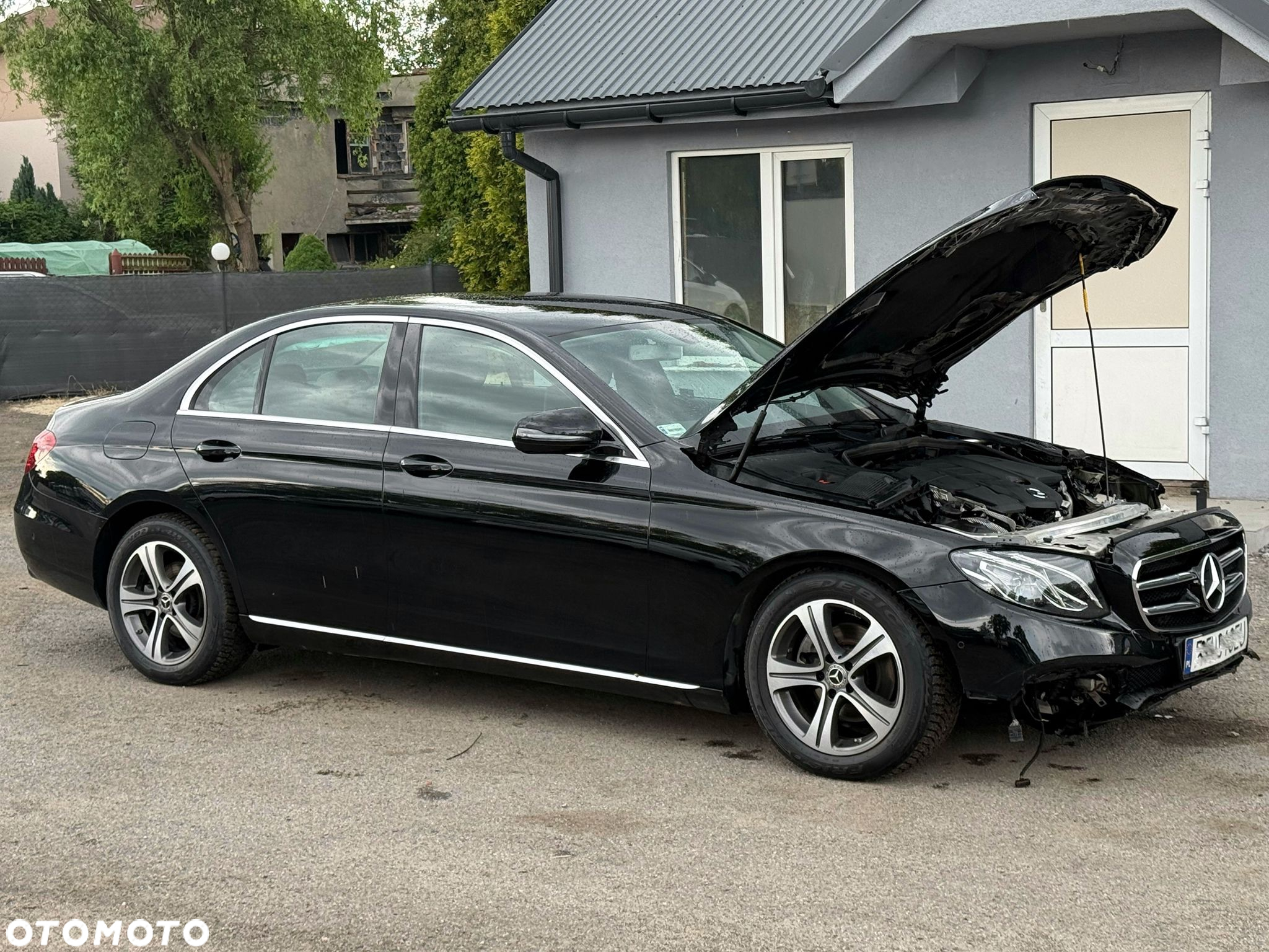 Mercedes-Benz Klasa E 220 d 9G-TRONIC - 3