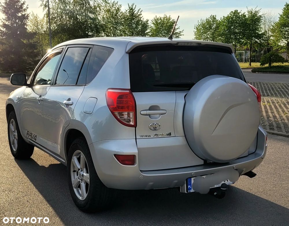 Toyota RAV4 2.0 VVT-i Premium - 2