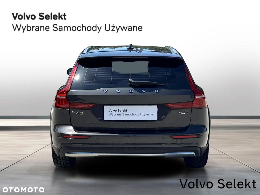 Volvo V60 Cross Country - 5