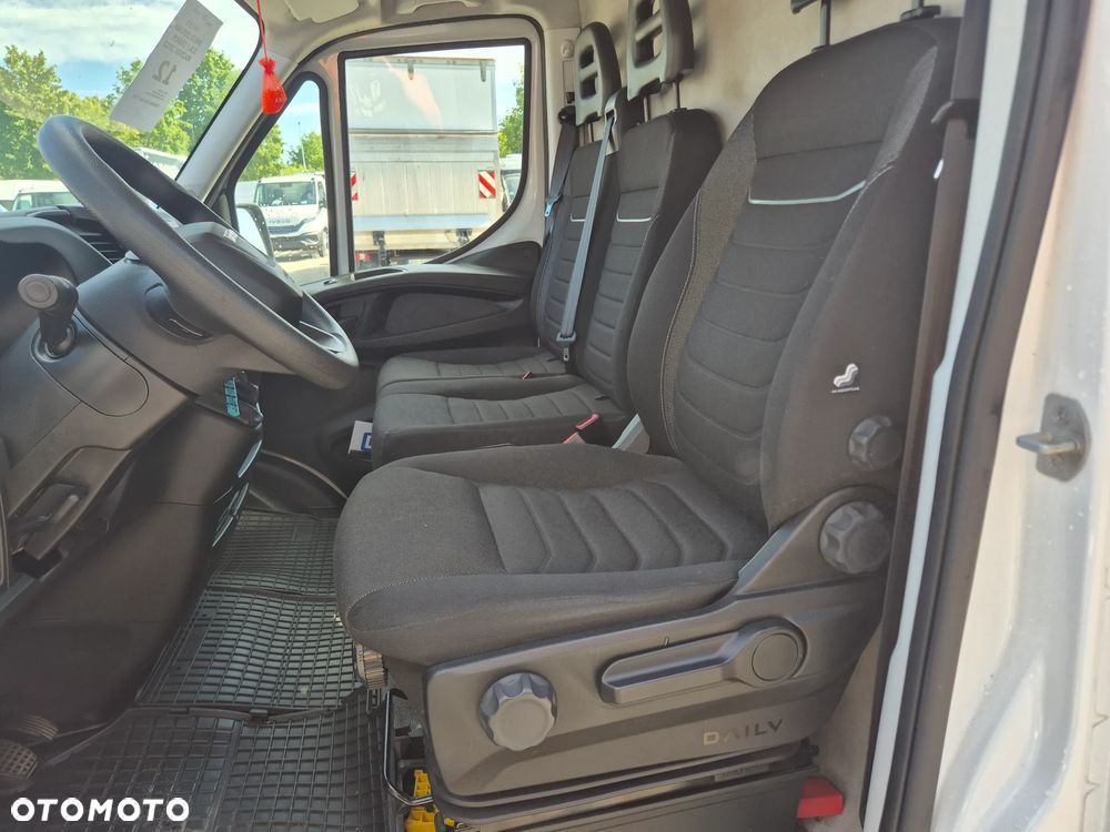 Iveco 35S16V (32724) - 16