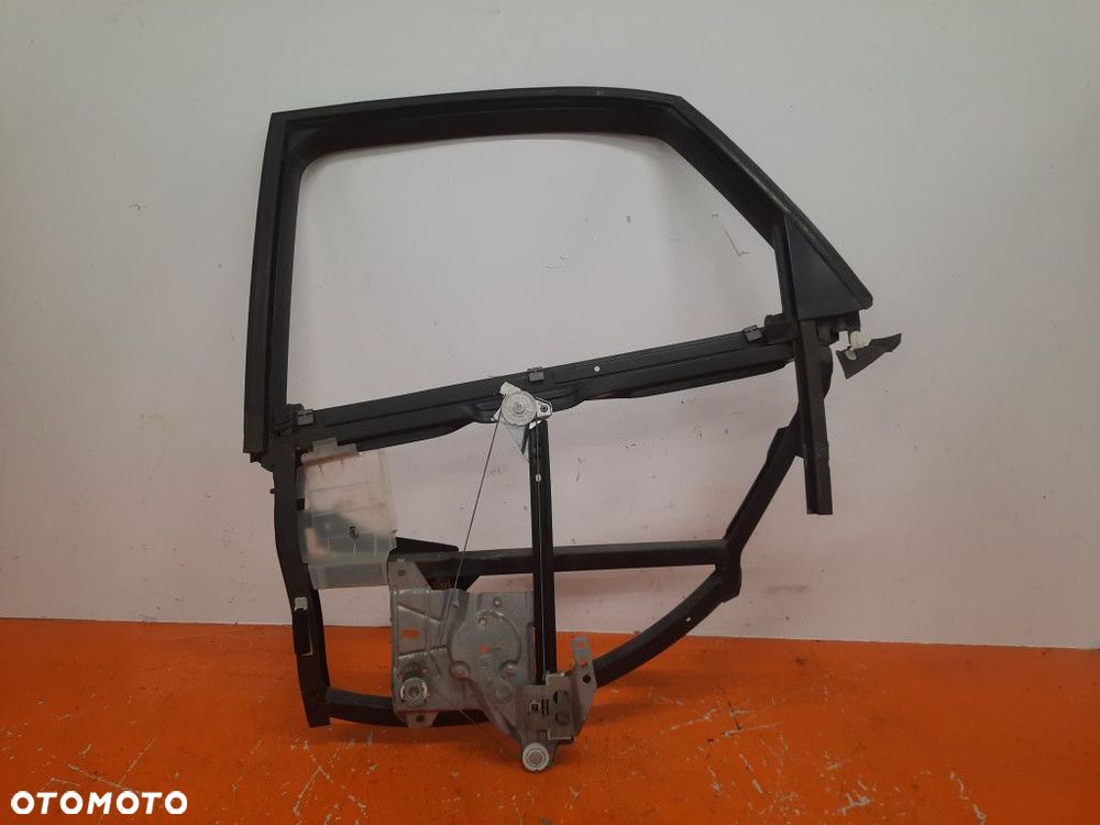 AUDI A4 B5 RAMKA DRZWI TYŁ LEWY  LZ5K - 1