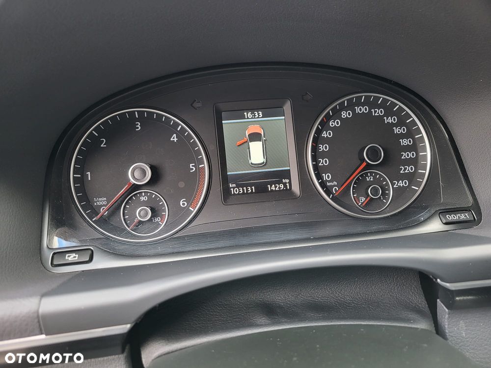 Volkswagen Touran 2.0 TDI Highline DSG - 6