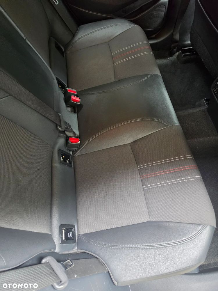 Toyota Corolla 2.0 Hybrid GR Sport - 14