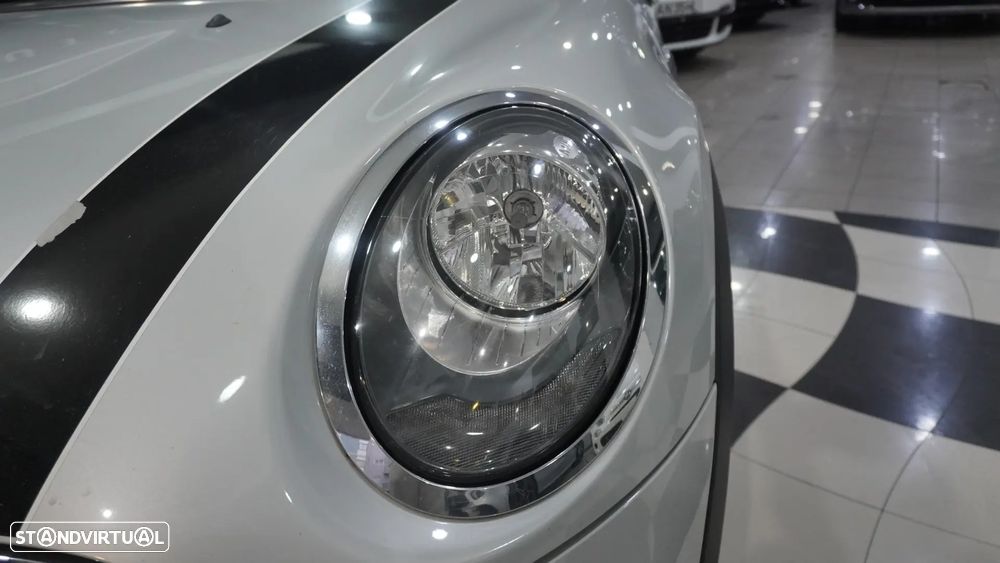 MINI 3 Portas Cooper D - 3