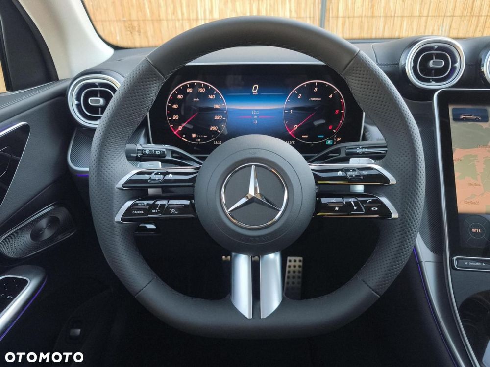 Mercedes-Benz GLC - 16